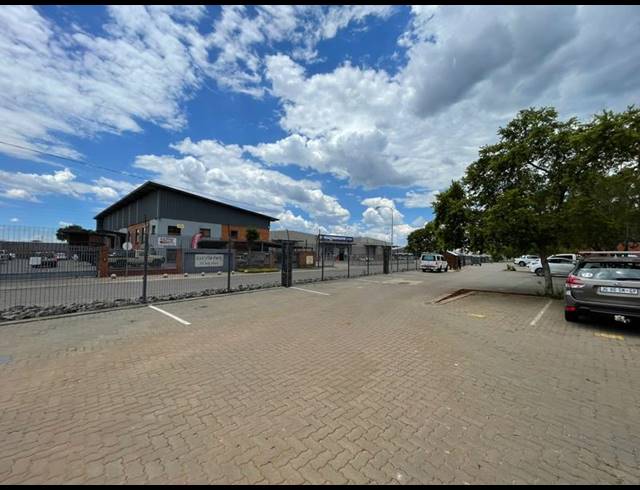 INDUSTRIAL PROPERTY TO RENT IN HENNOPSPARK